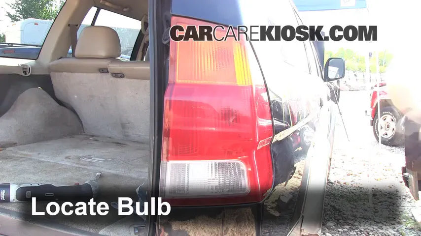1997 Mitsubishi Montero Sport XLS 3.0L V6 Lights Tail Light (replace bulb)